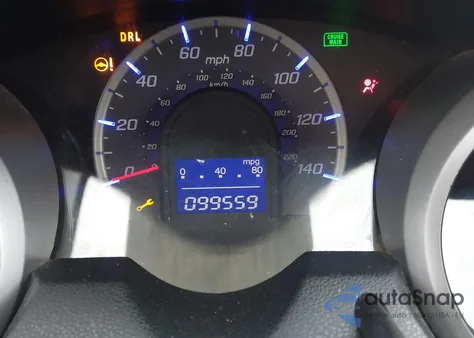 2010 Honda Fit Sport z USA, uszkodzony, nr VIN JHMGE8H47AC023912